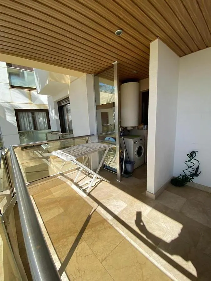 Marina Del Castillo, Duquesa Beachfront Apartment Manilva
